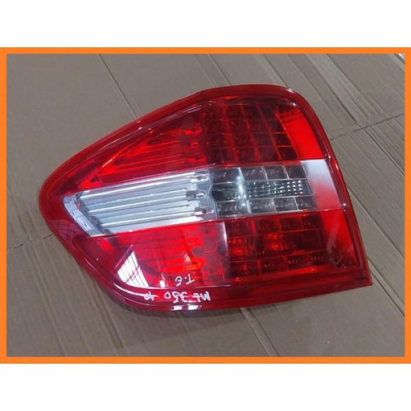 Lanterna Traseira Esquerda Com Led Ml 320 350 2008 A 2011