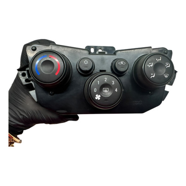 Comando Ar Condicionado Chevrolet Spin 2013 2016 52033750