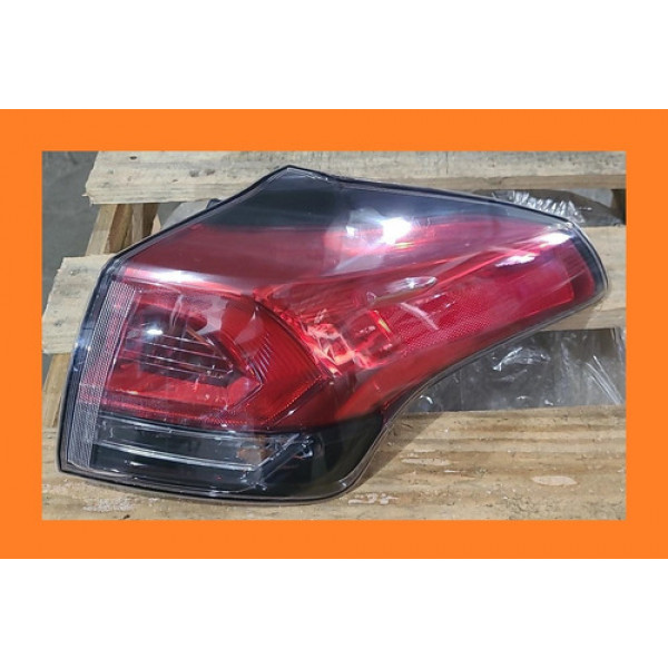 Lanterna Traseira Direita Toyota Rav4 16 17 18